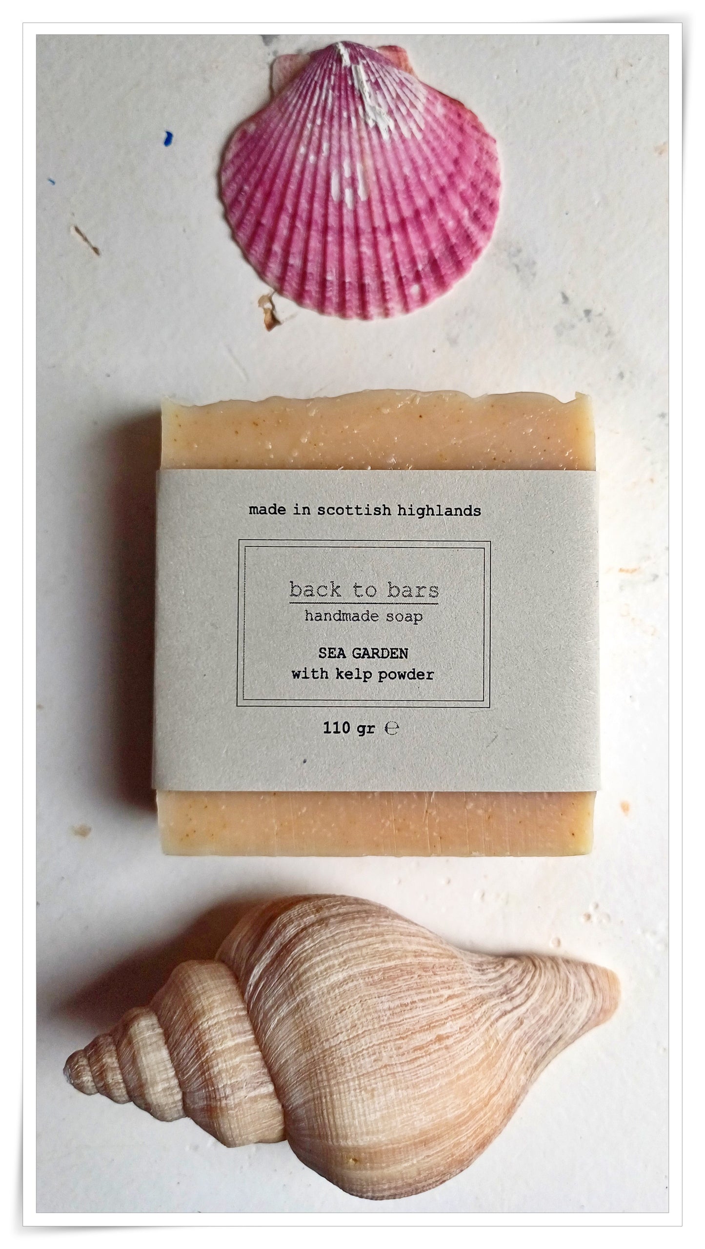 SEA GARDEN handmade soap with kelp powder, cedarwood, patchouli, bergamot, lemongrass essential oils