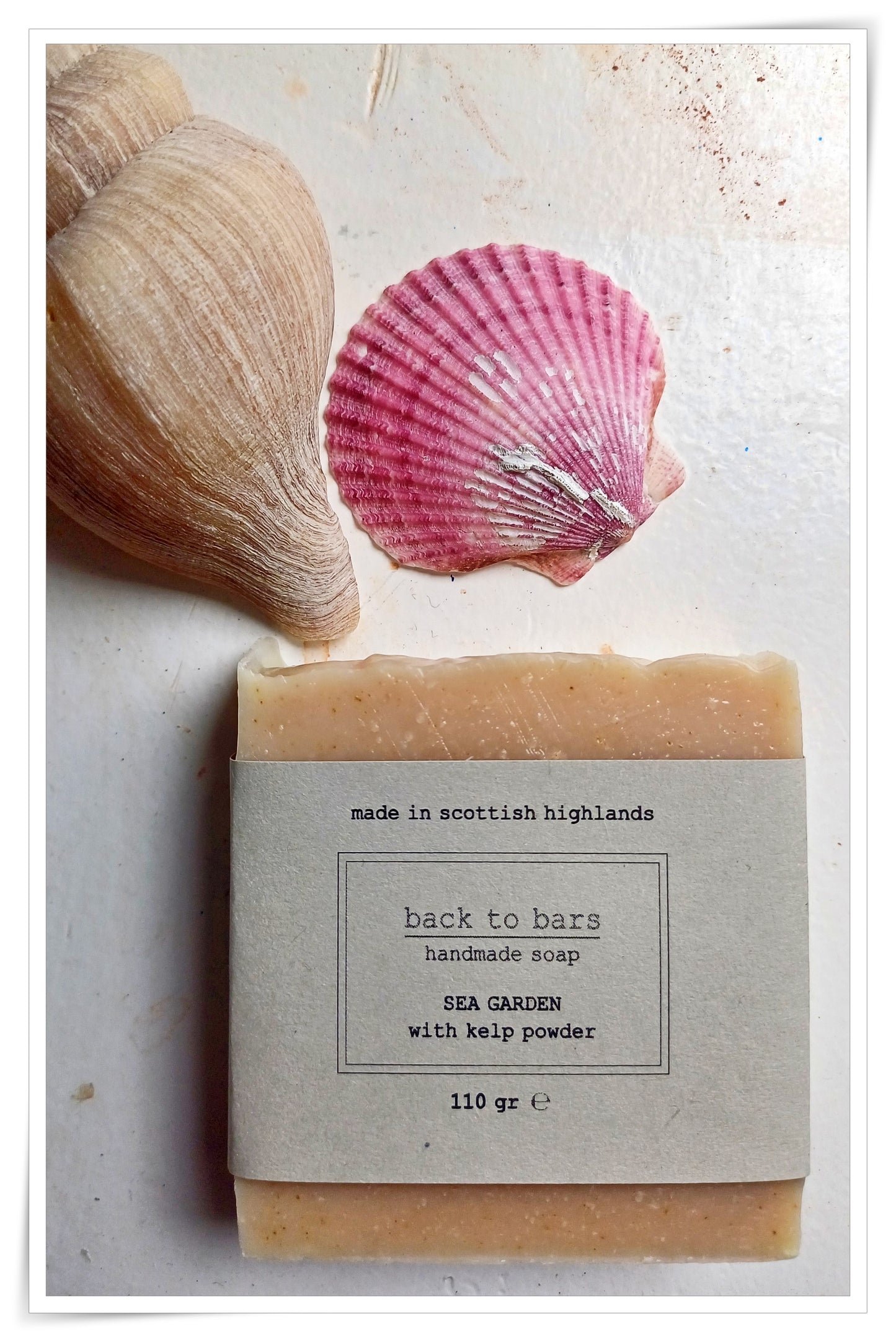 SEA GARDEN handmade soap with kelp powder, cedarwood, patchouli, bergamot, lemongrass essential oils